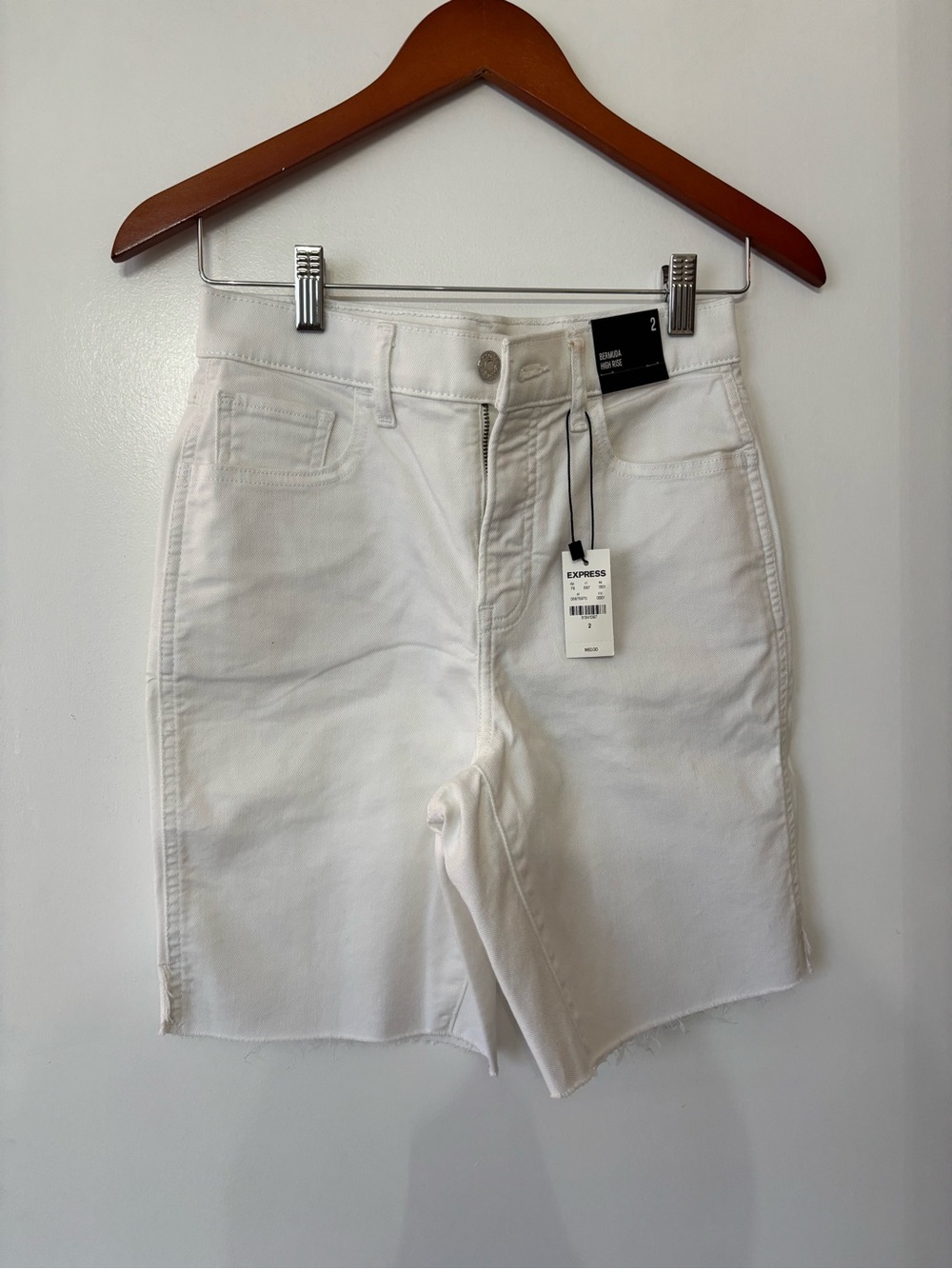 Express Women White Bermuda High Rise Raw Hem Denim Shorts Size 2